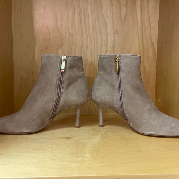 NWOB L'AGENCE Aimee Stiletto Bootie - Picture 2 of 11